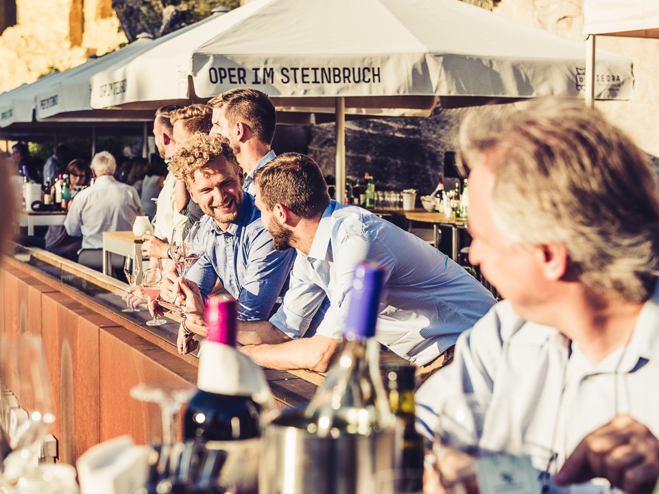 Sonnenschirme bei Projekt Oper im Steinbruch